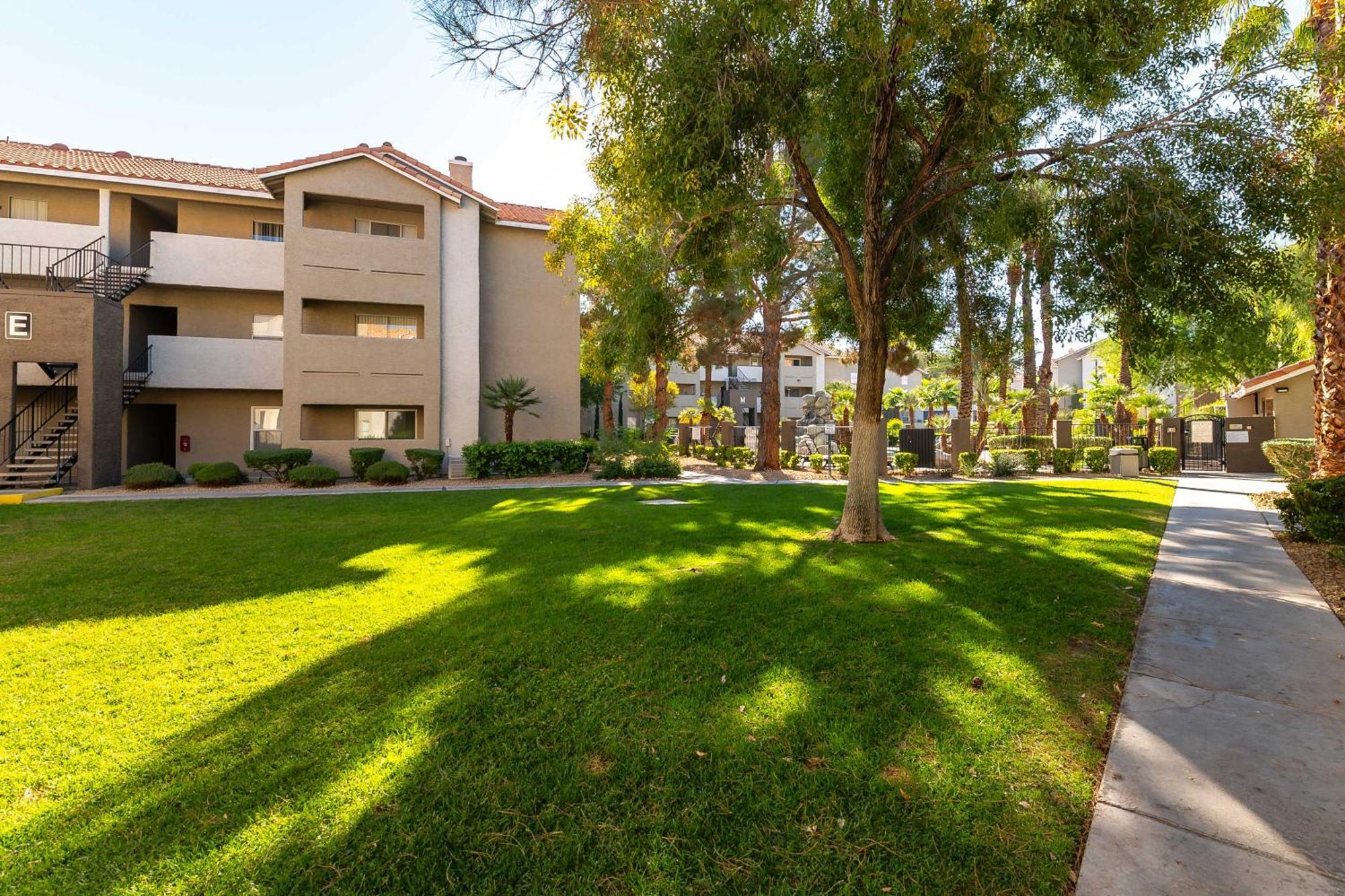 Stylish, Cozy 2Br,2Ba Condo Near Rio, Vegas Luxury Las Vegas Kültér fotó